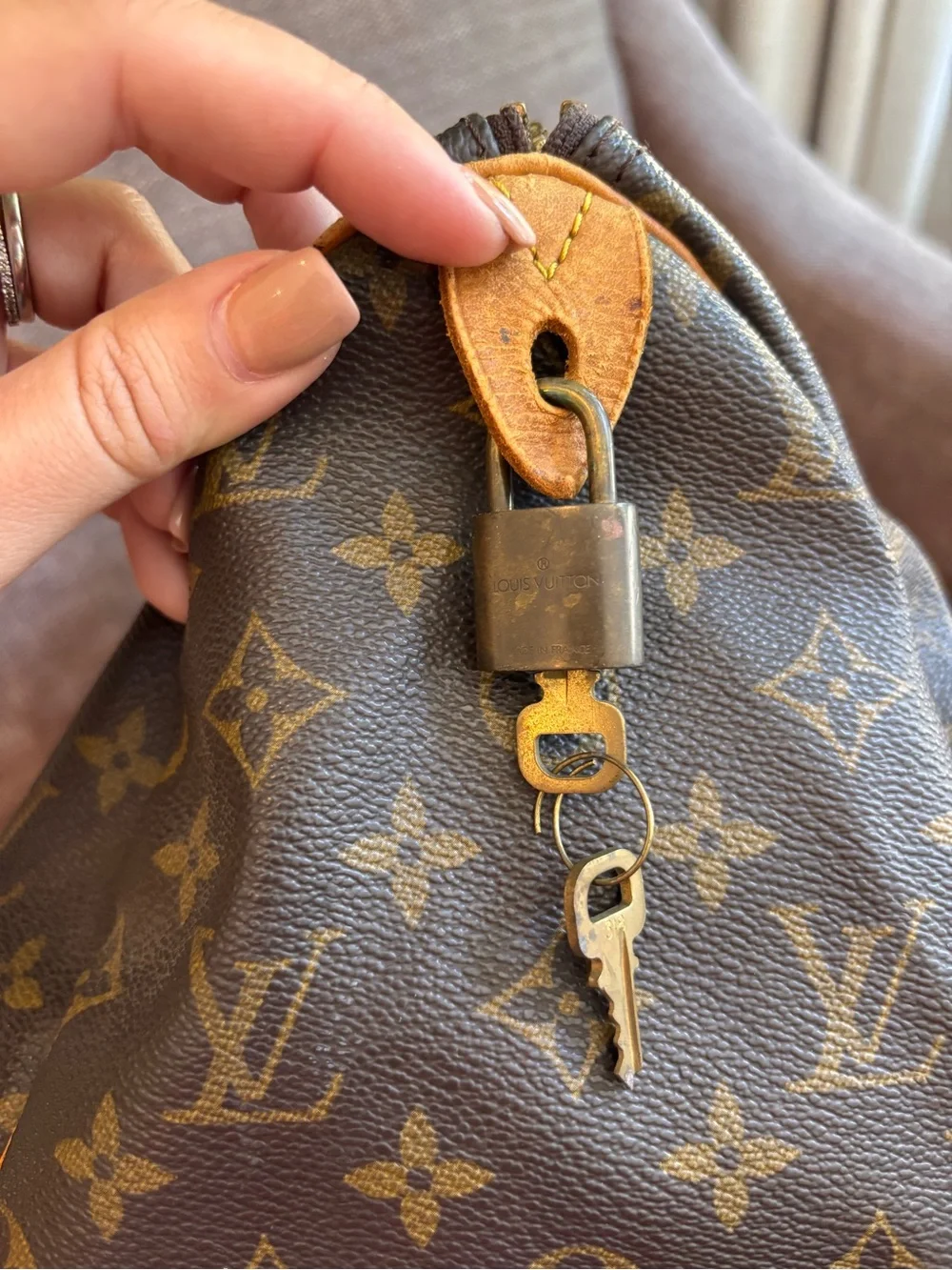Authentic Louis Vuitton Speedy 30 monogram satchel vintage